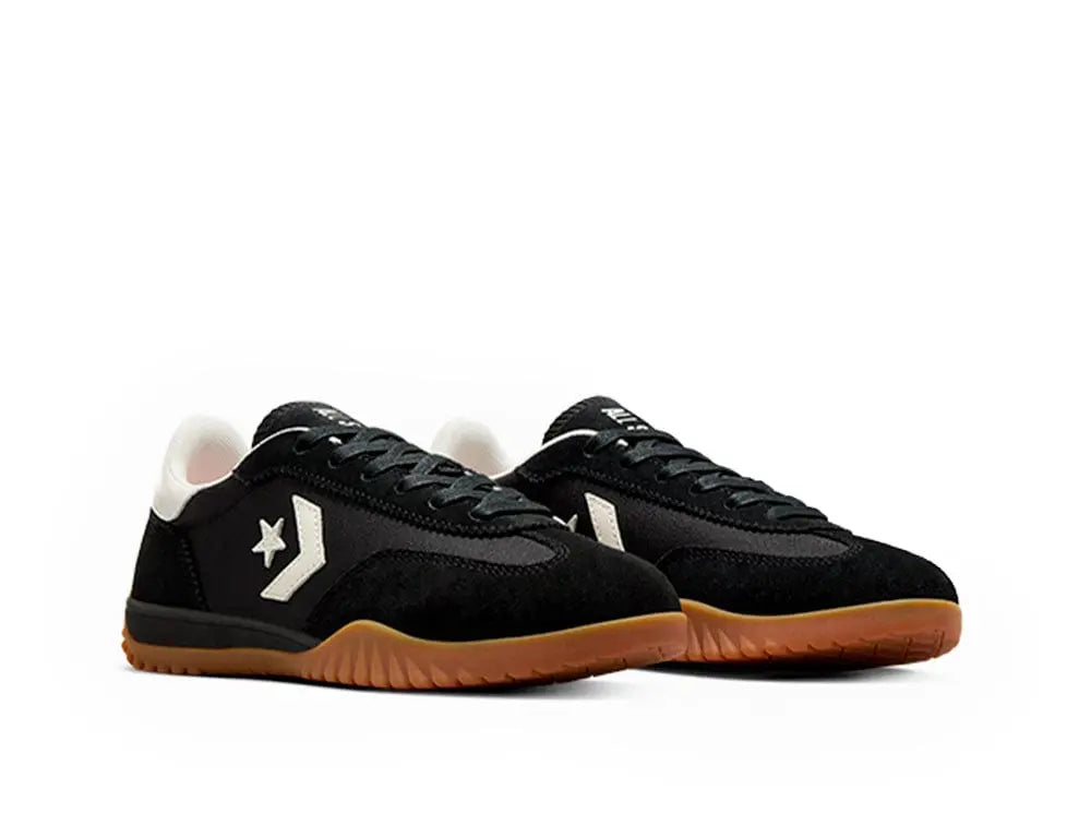 Zapatilla Converse Run Star Trainer Mujer Negro - Blanco - Suela Gum 6