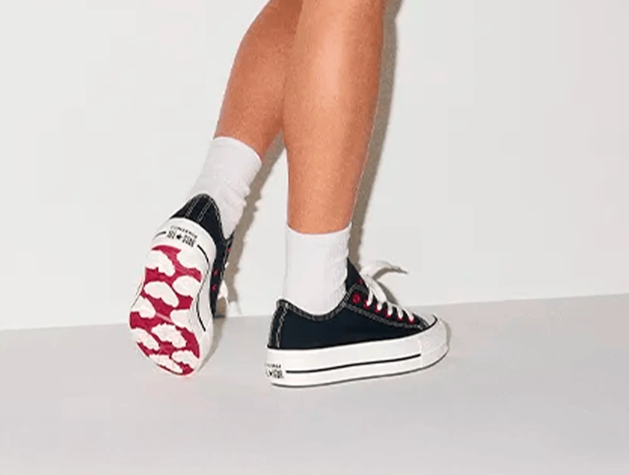 Zapatillas Converse  Chuck Taylor Lift Hi (San Valentin) Mujer Negro-Rojo 6