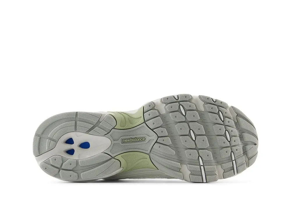 Zapatilla New Balance 530 Mujer Blanco Verde 4