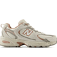 Zapatilla New Balance 530 Unisex Beige - Miniatura 1