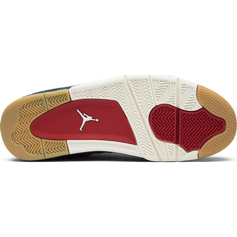 Levi's x Air Jordan 4 Retro 'Denim' 3