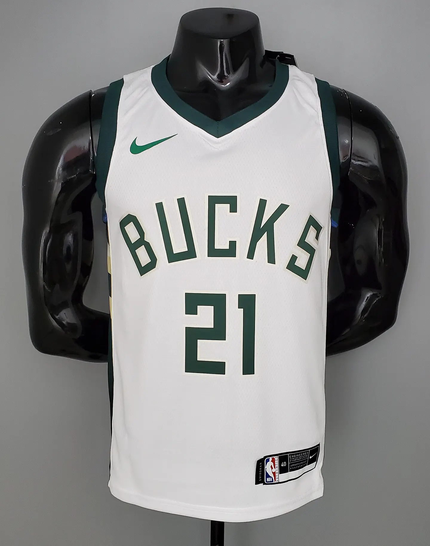 Milwaukee Bucks 1