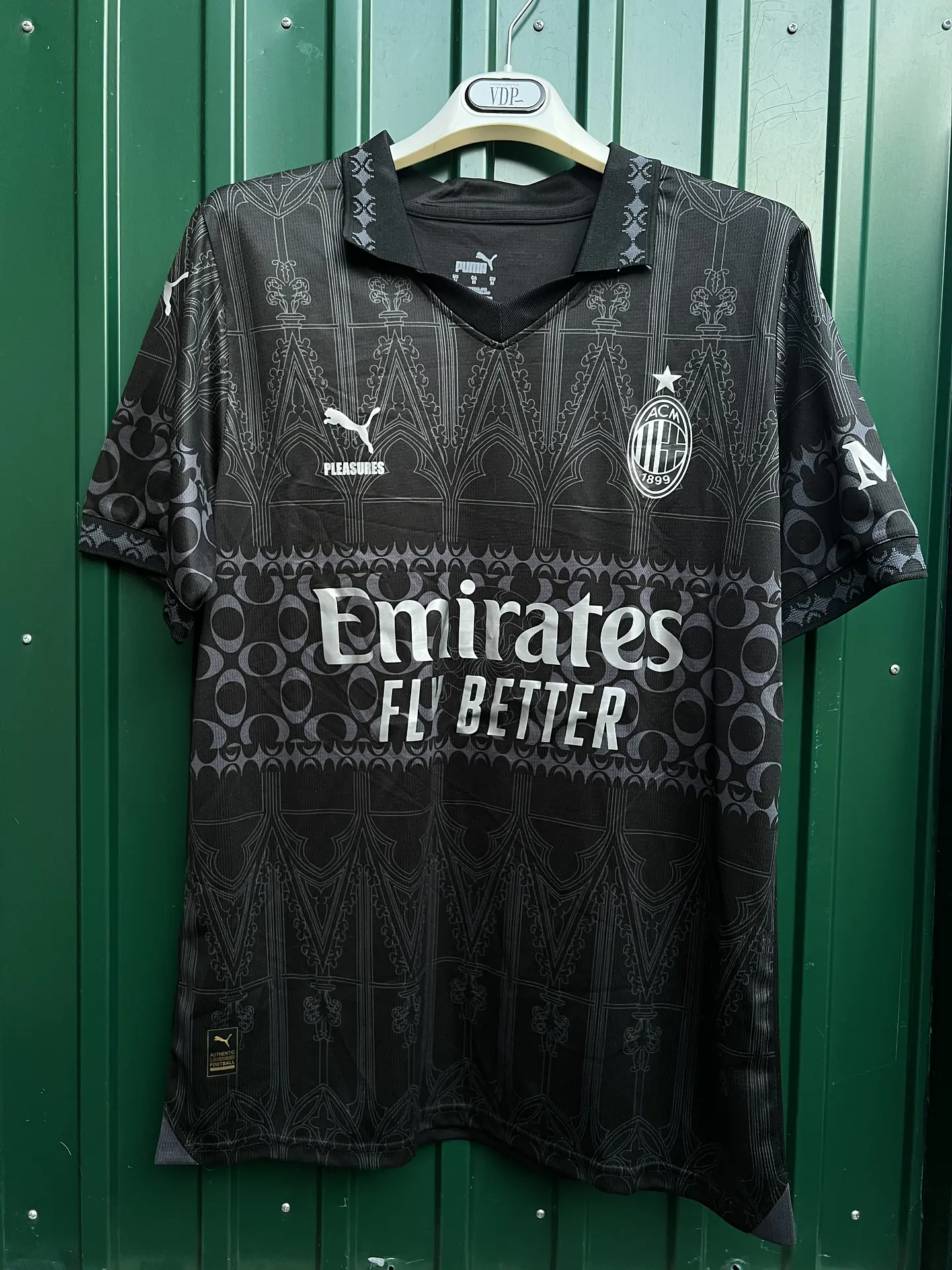 Milan Quarta 23/24 - Entrega Rápida  1