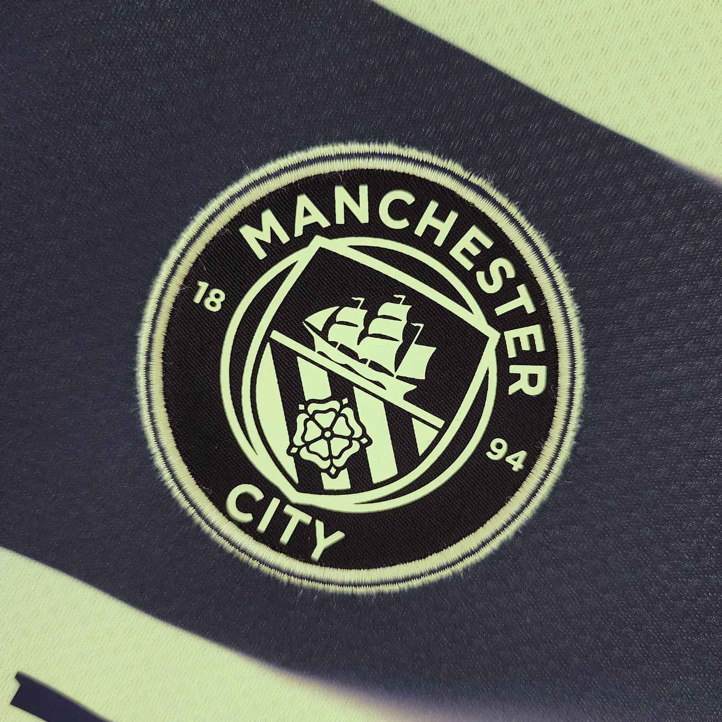 Camisola Manchester City Terceira 2022/23 2