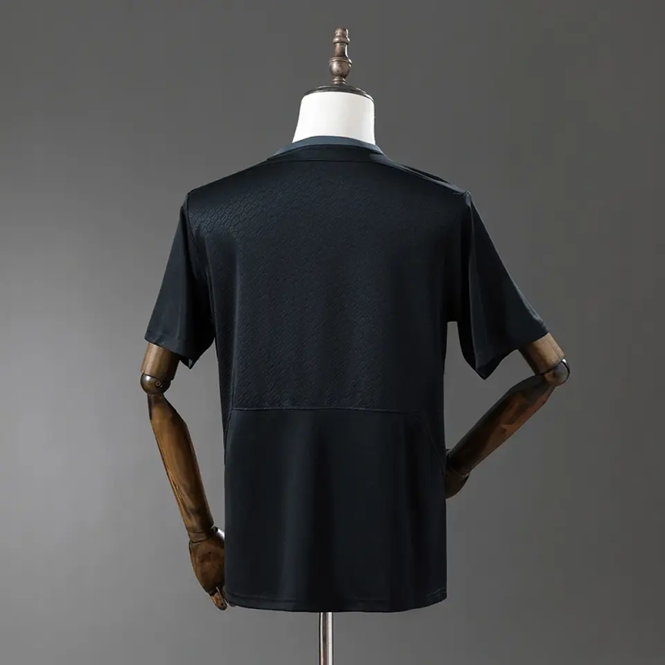 Camisola Liverpool Edição Especial 4
