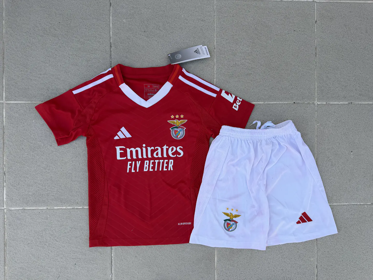 Kit Criança Benfica Principal 24/25 - Entrega Rápida  1