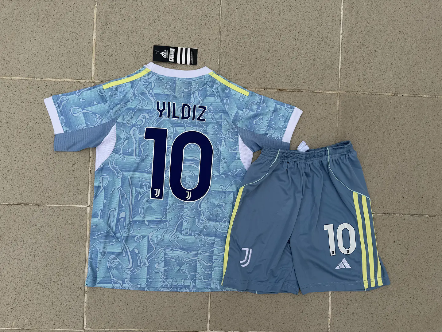 Kit Criança Juventus Alternativo Yildiz - Entrega Rápida  1