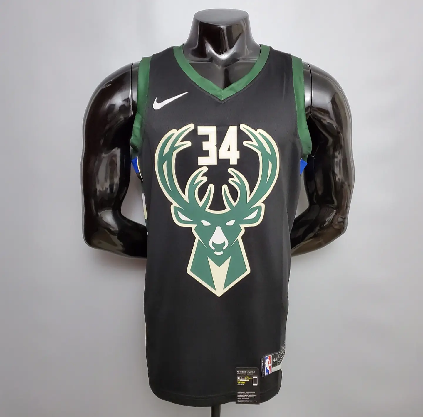 Milwaukee Bucks 1