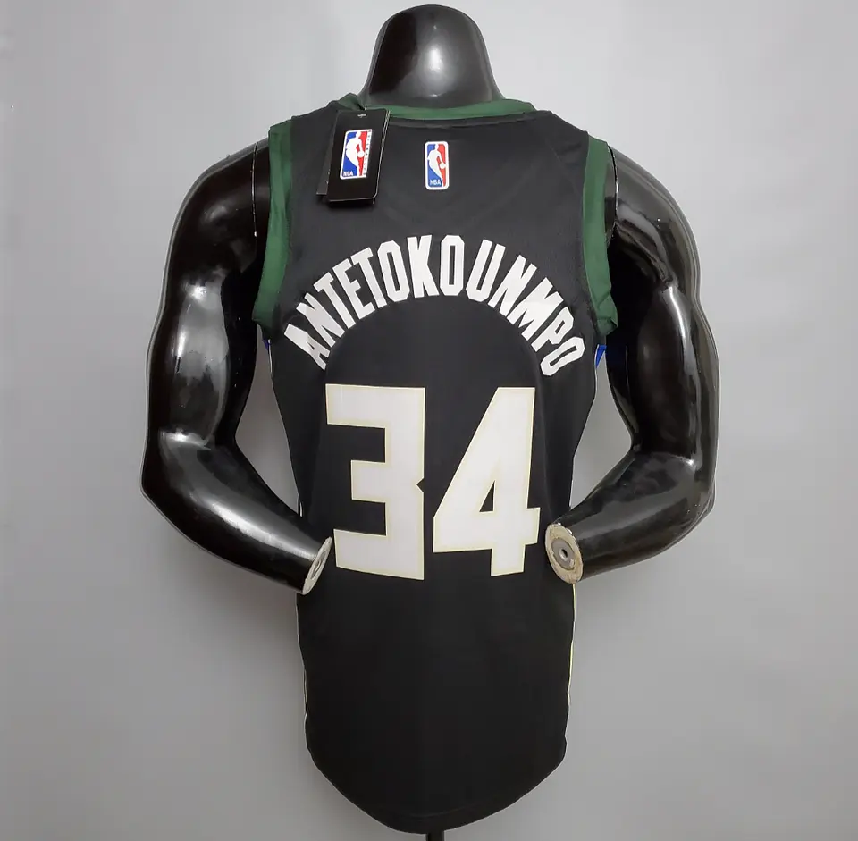 Milwaukee Bucks 2