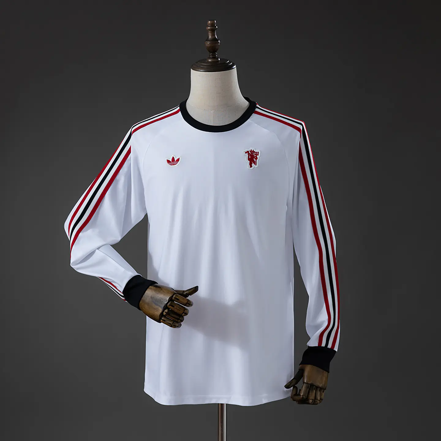 Camisola Mancester United Edição Especial Manga Comprida 2026 1