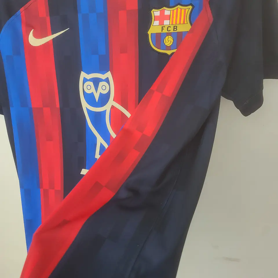 Camisola Barcelona Edição Especial Drake  2
