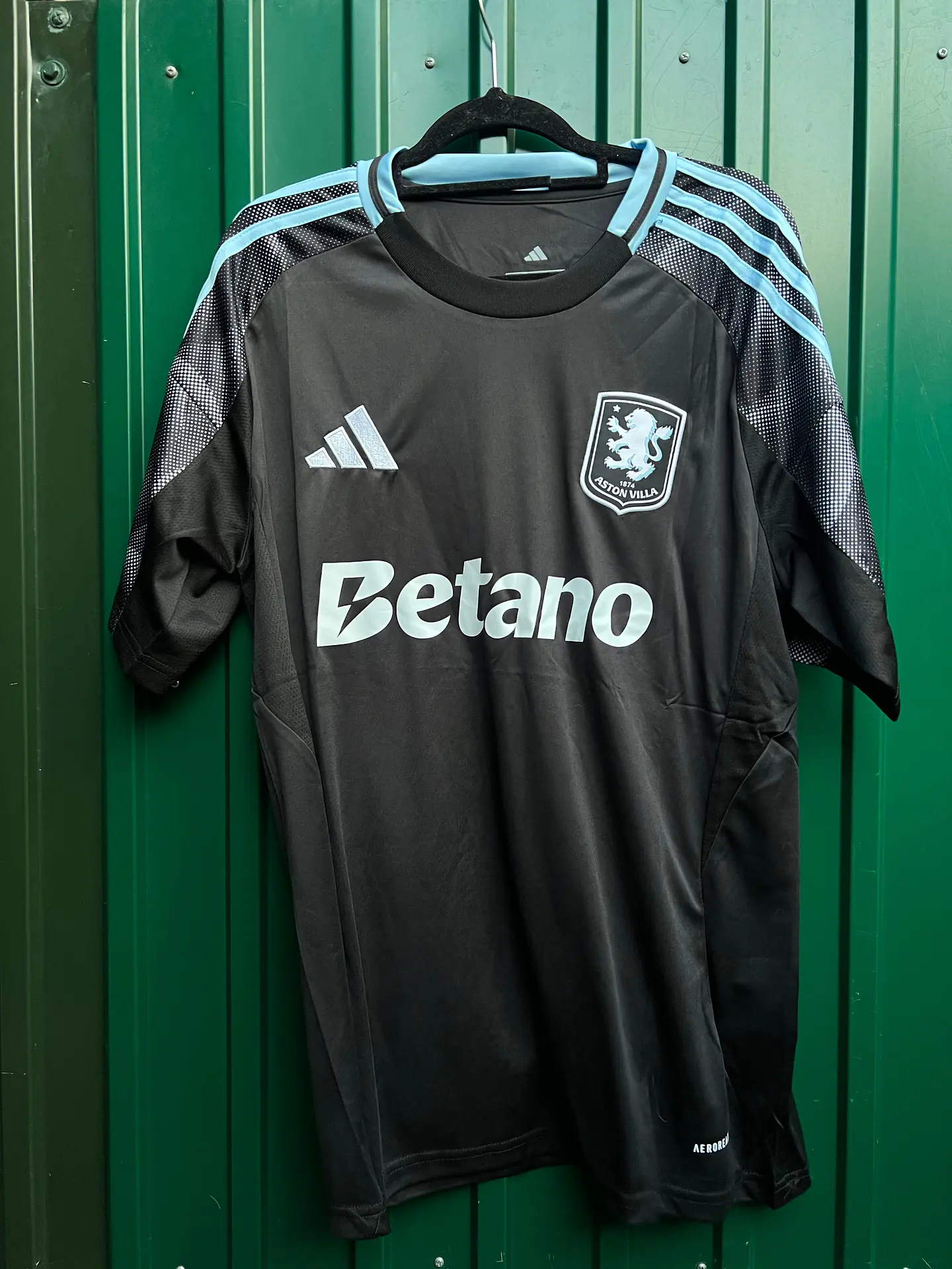 Aston Villa Alternativa 25/26 - Entrega Rápida 1