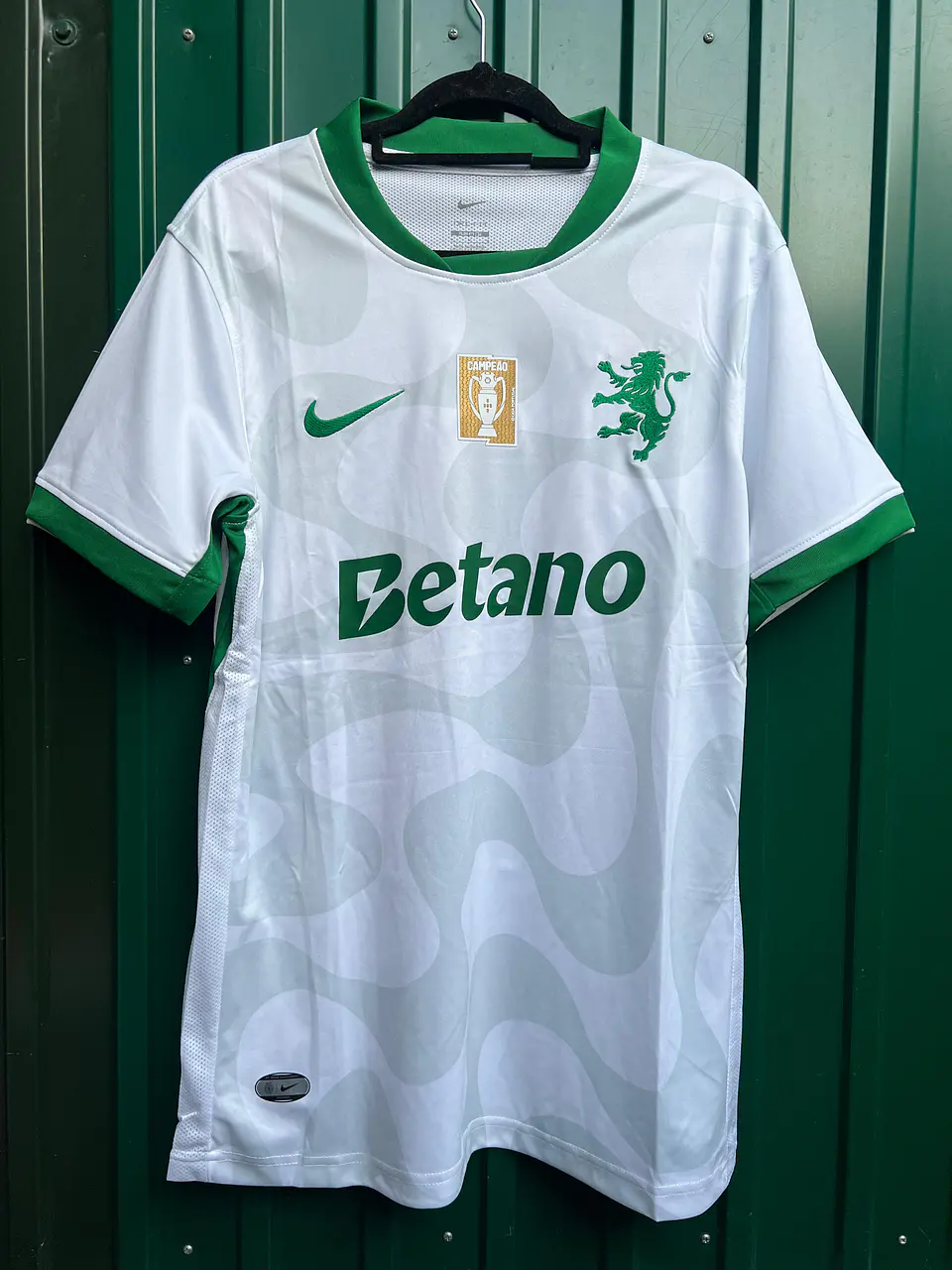 Sporting Alternativa Patch Campeão 25/26 - Entrega Rápida 1