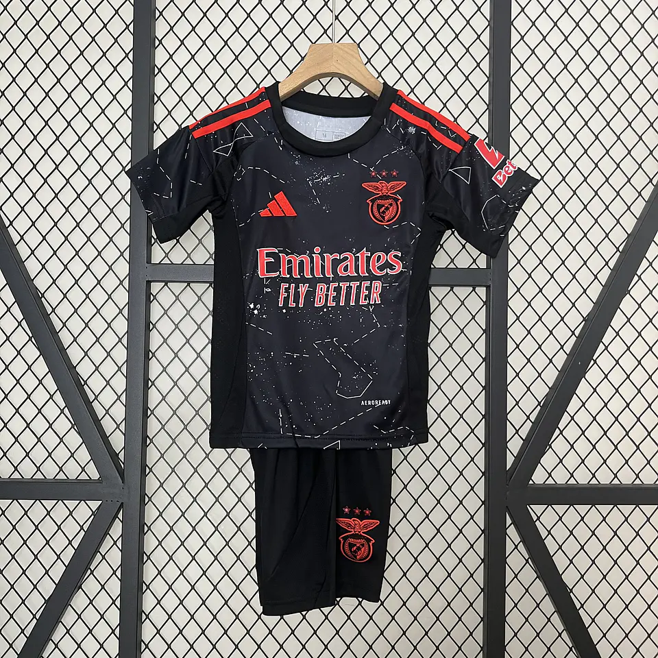 Kit Criança Benfica Alternativa 2024/25 1