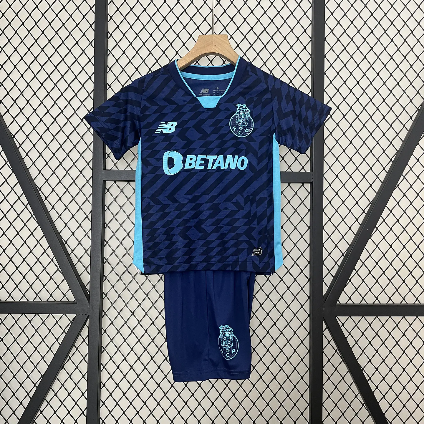 Kit Criança Porto Terceiro 2024/25 1