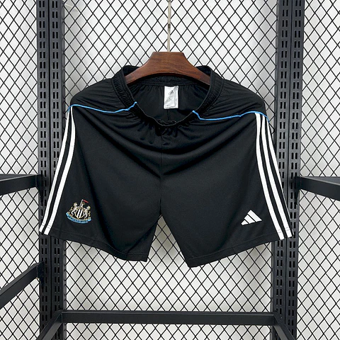 Calções Newcastle Principal 2025/26