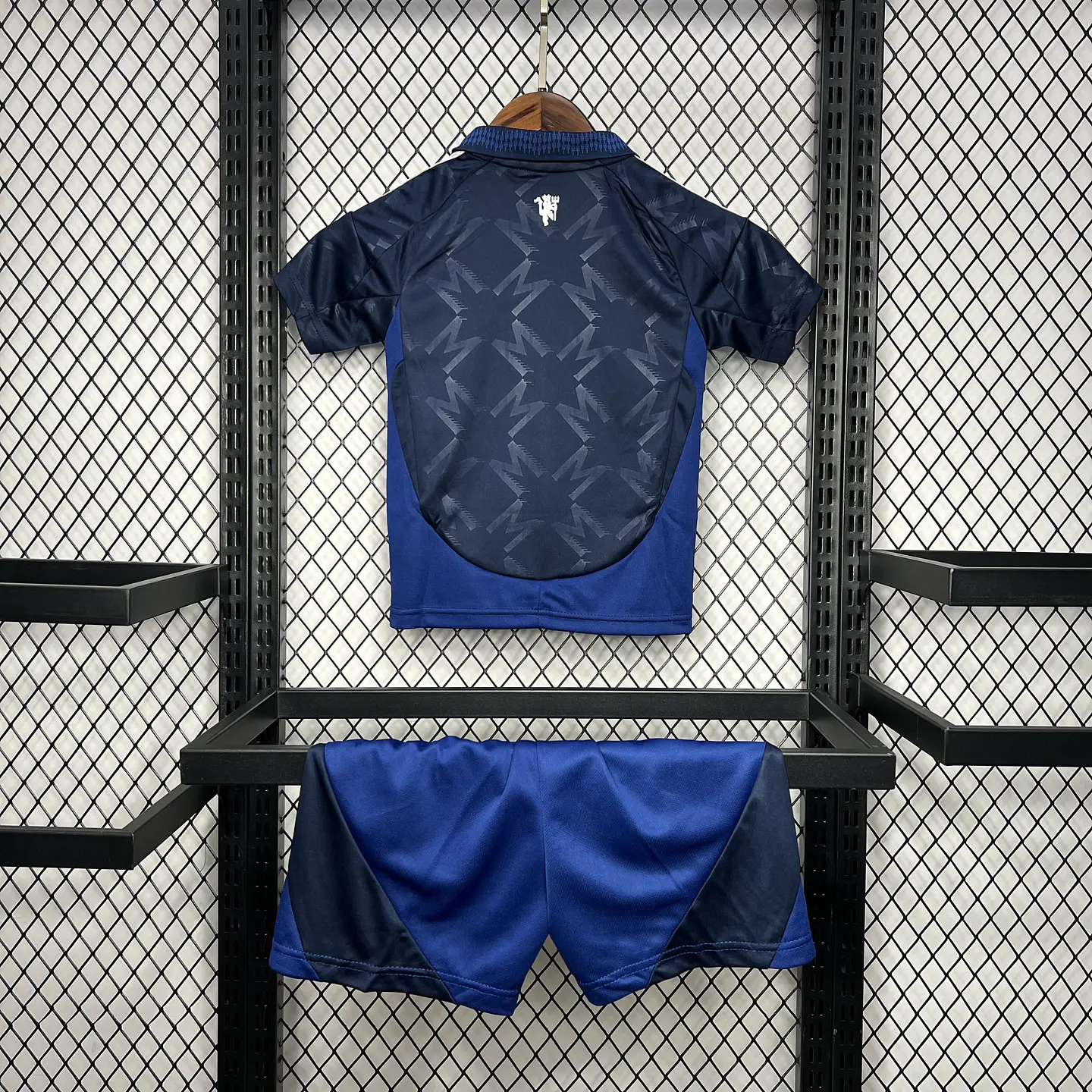 Kit Criança Manchester United Alternativo 2024/25 2