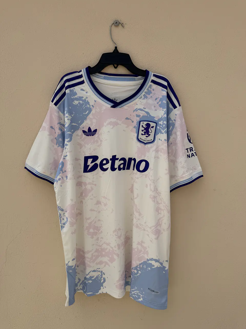 Aston Villa Alternativa 25/26 - Entrega Rápida  1