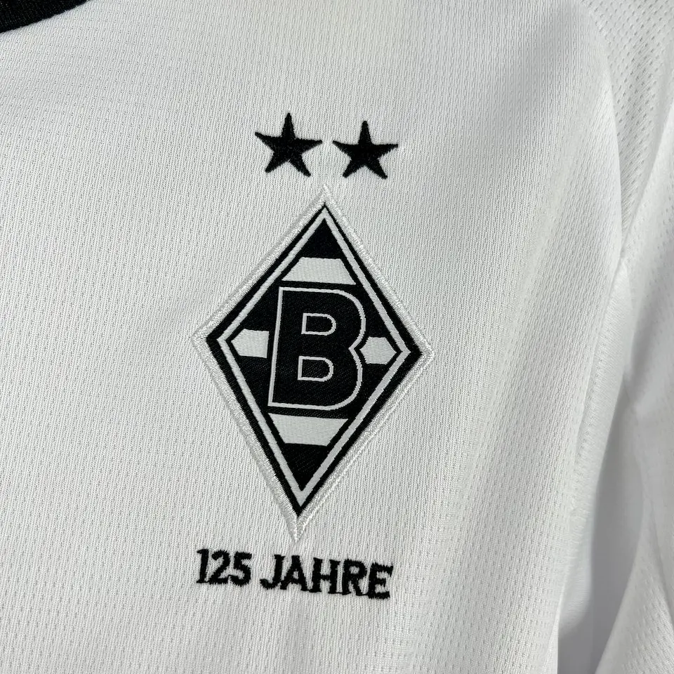 Camisola Borussia Mönchengladbach Principal 2025/26 2