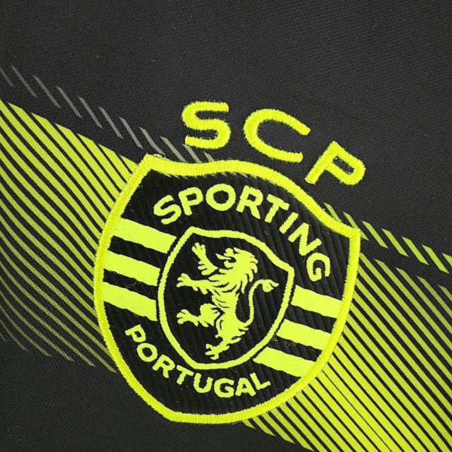 Sporting Equipamento Alternativo 2022/23