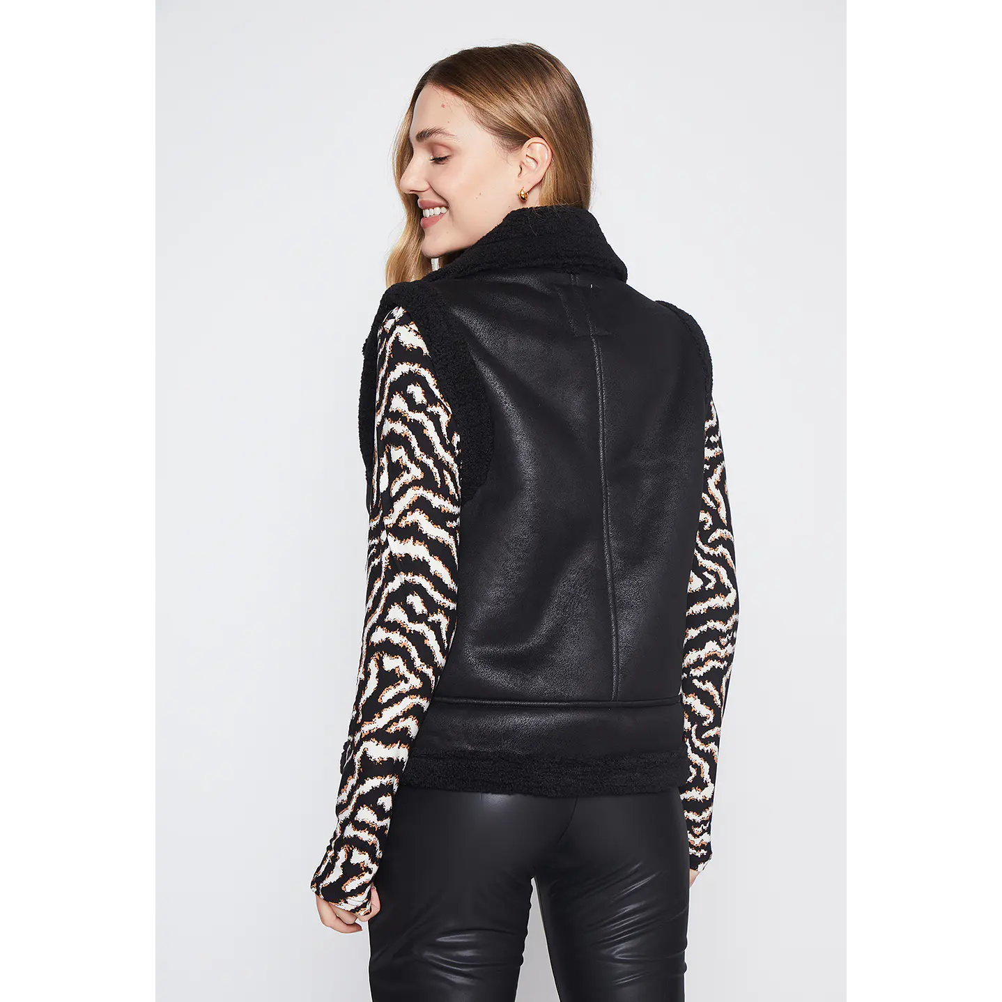 Chaqueta Mujer Negro Aviadora Sin Manga Family Shop 3