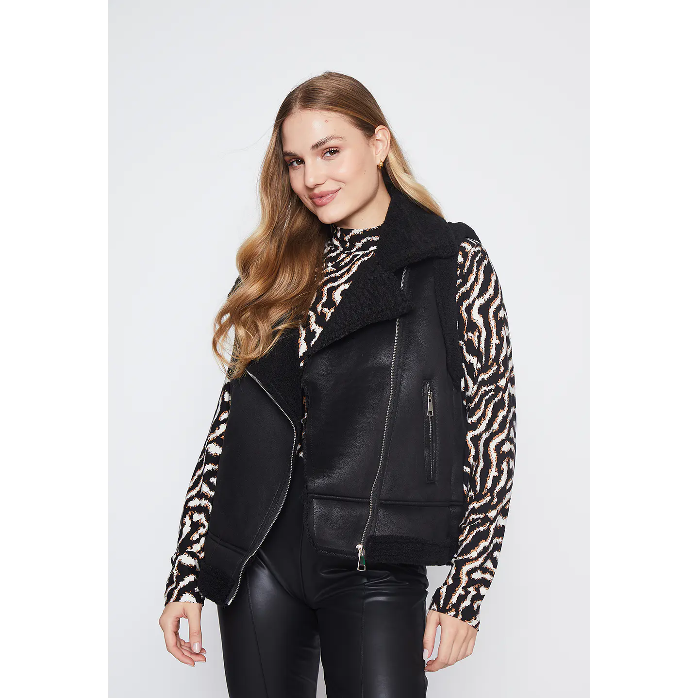 Chaqueta Mujer Negro Aviadora Sin Manga Family Shop 1