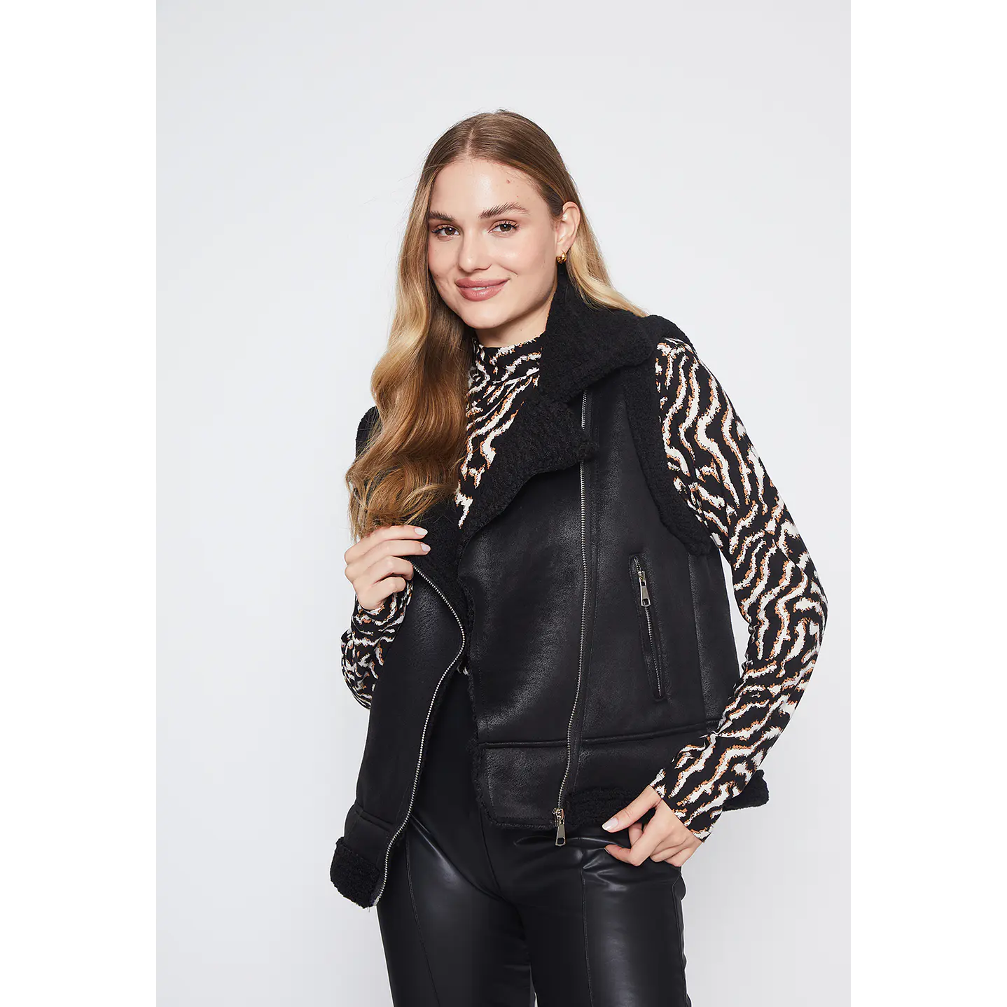 Chaqueta Mujer Negro Aviadora Sin Manga Family Shop 4