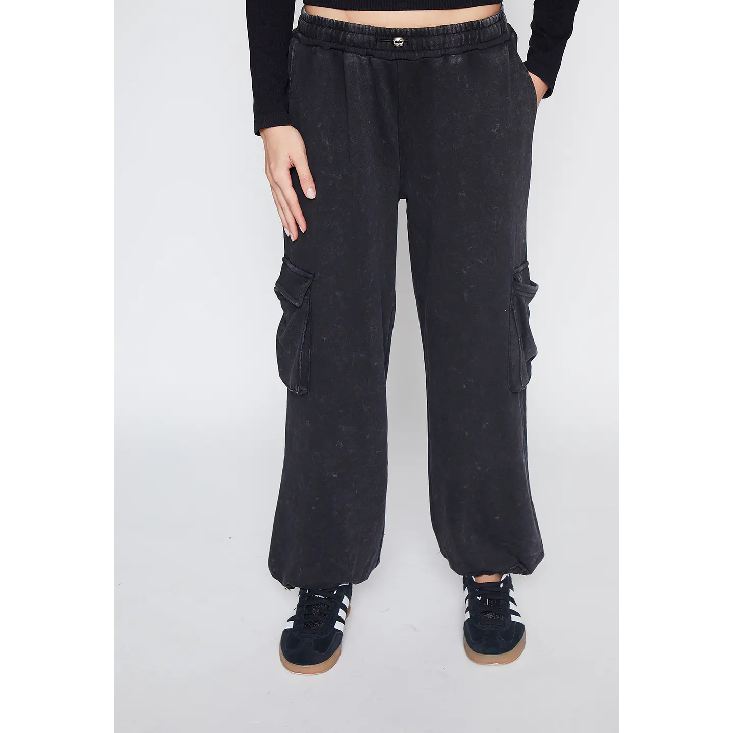 Pantalón De Buzo Mujer Negro Cargo Lavado Family Shop 1