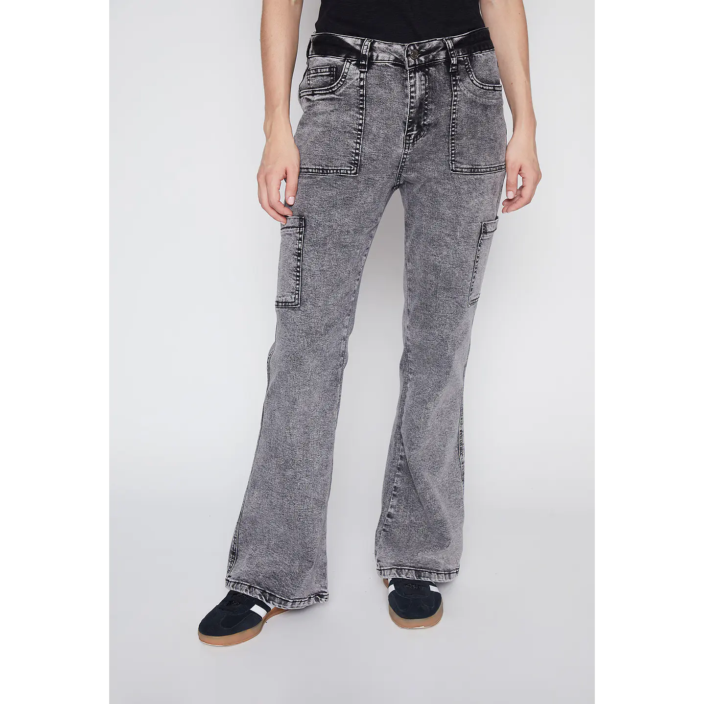 Jeans Mujer Gris Cargo Flare Family Shop 1