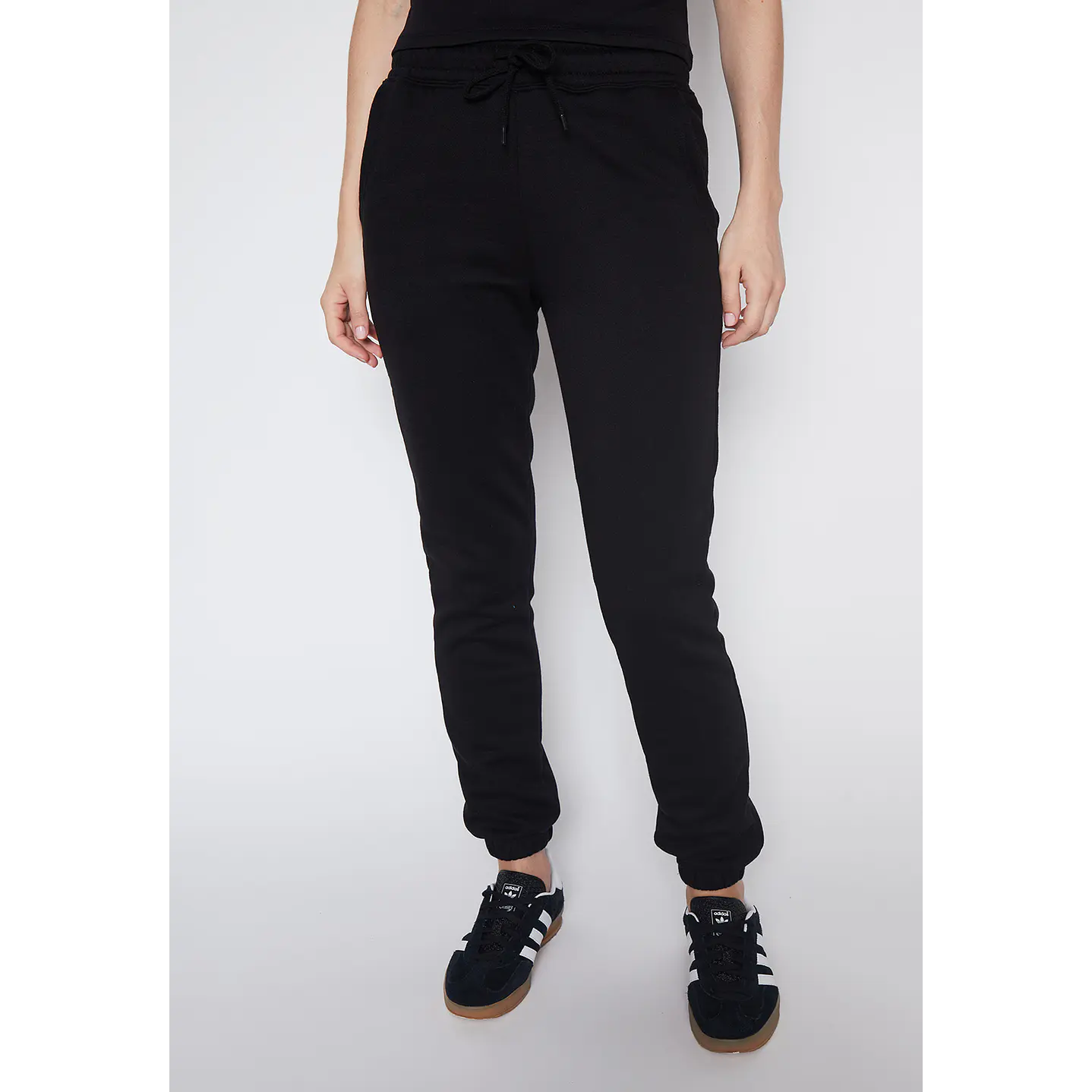 Pantalón De Buzo Mujer Negro Básico Puño Family Shop 1