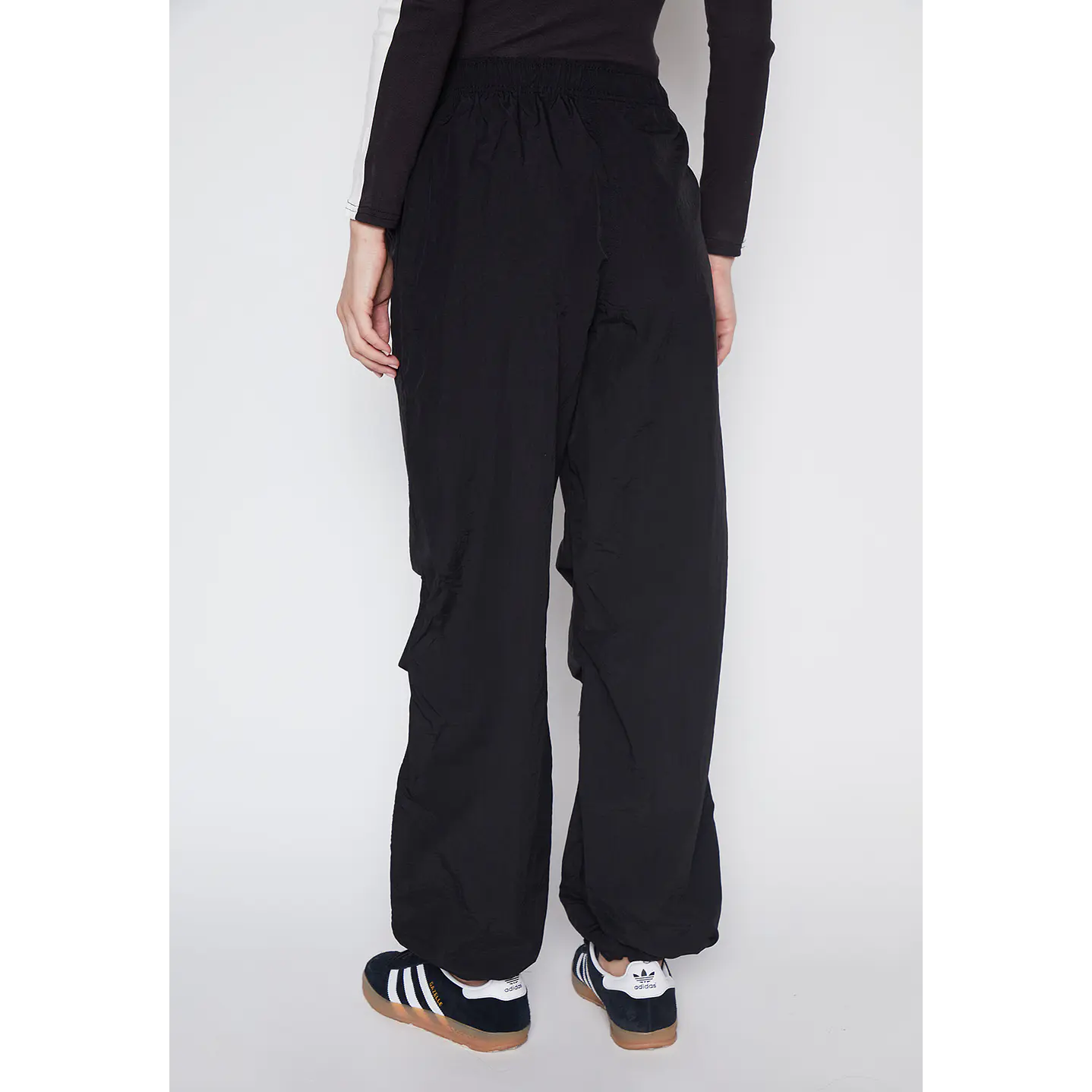Pantalón De Buzo Mujer Negro Parachute Family Shop 3