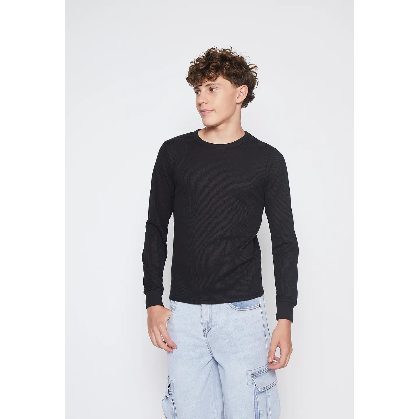Camiseta Lolo Negro Waffle Family Shop 1