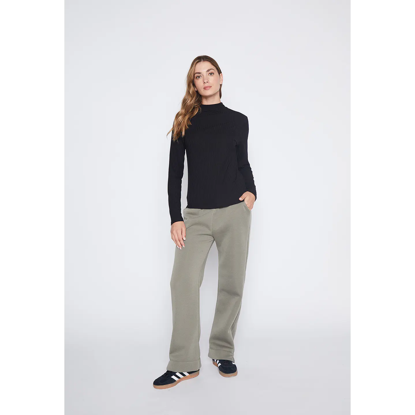 Pantalón De Buzo Mujer Verde Recto Puño Family Shop 1