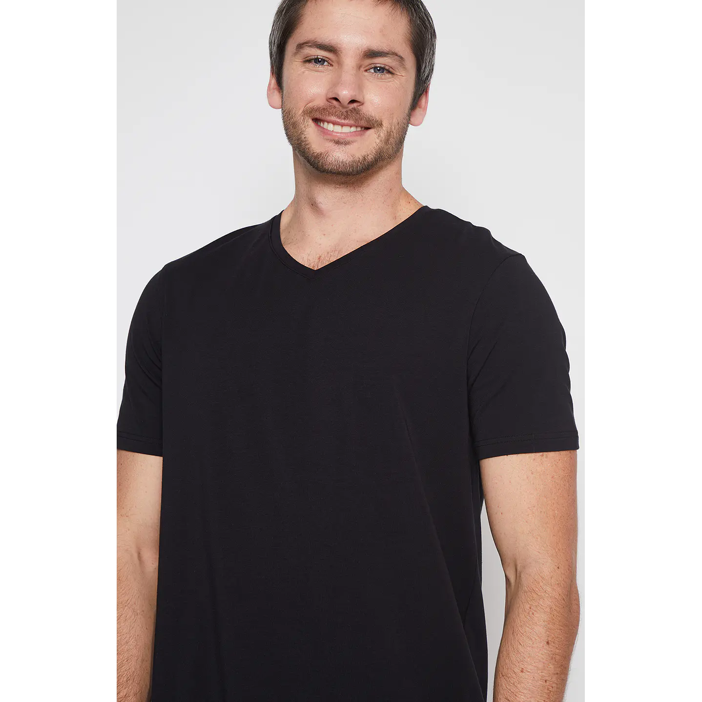 Camiseta Hombre Negro Modal Cuello V Family Shop 2