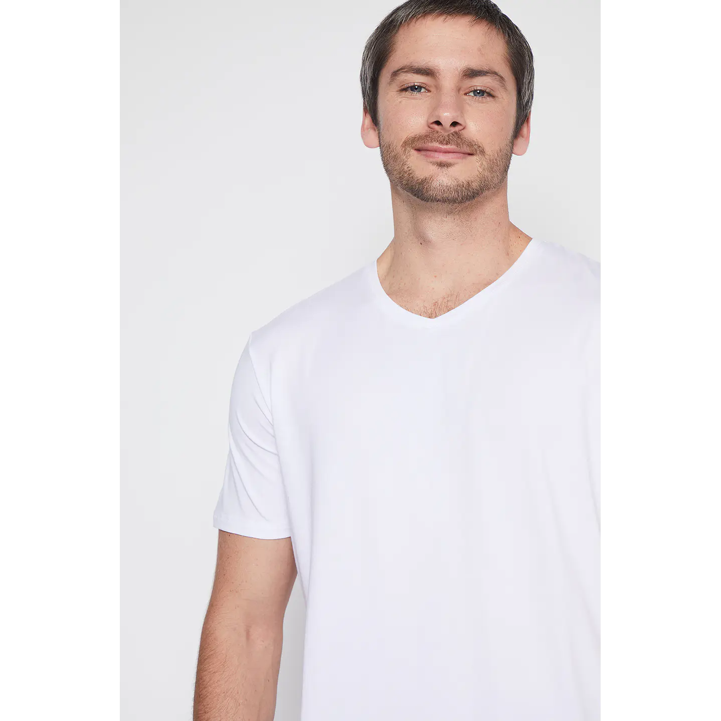 Camiseta Hombre Blanco Modal Cuello V Family Shop 2