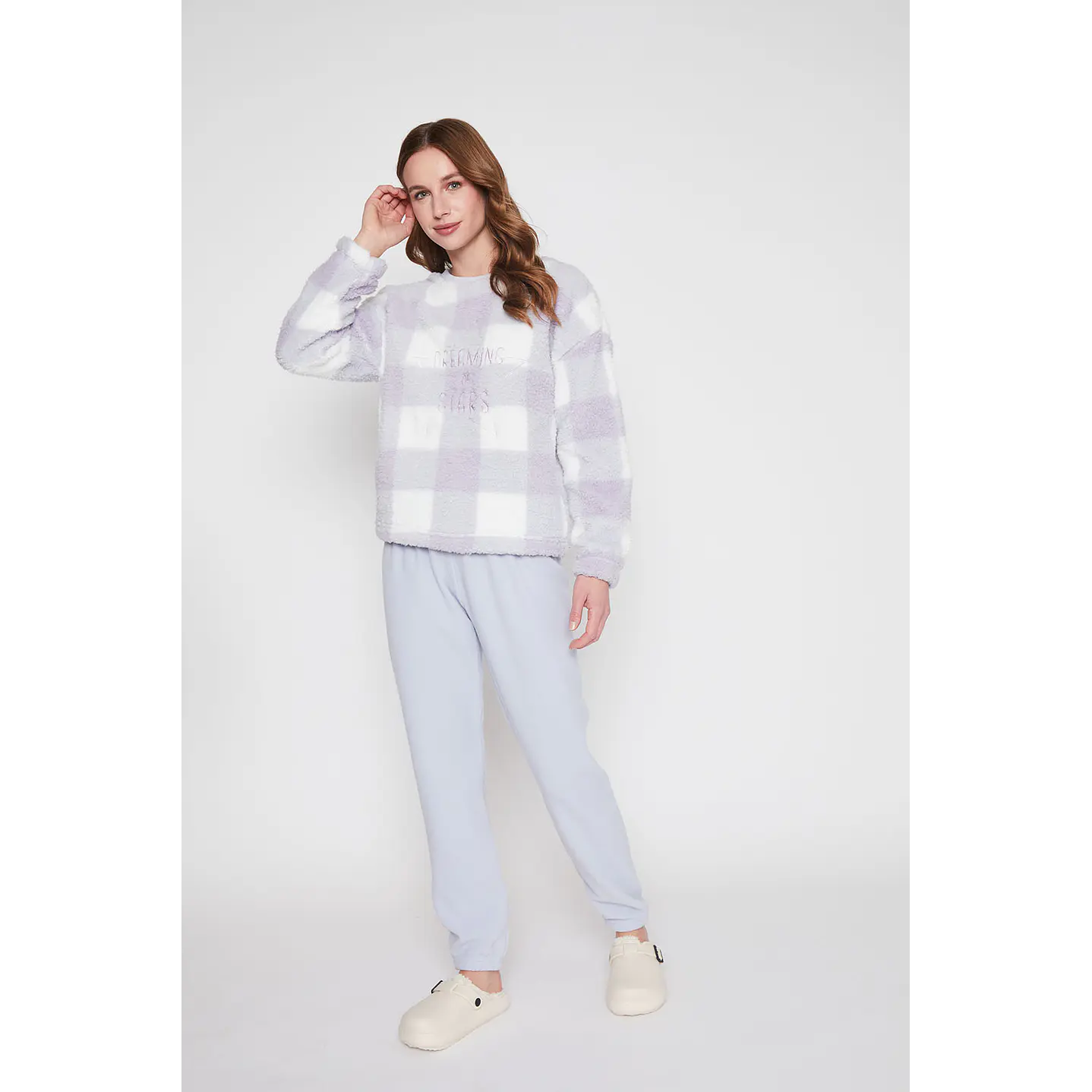 Pijama Mujer Morado Peludo Bordado Family Shop 1