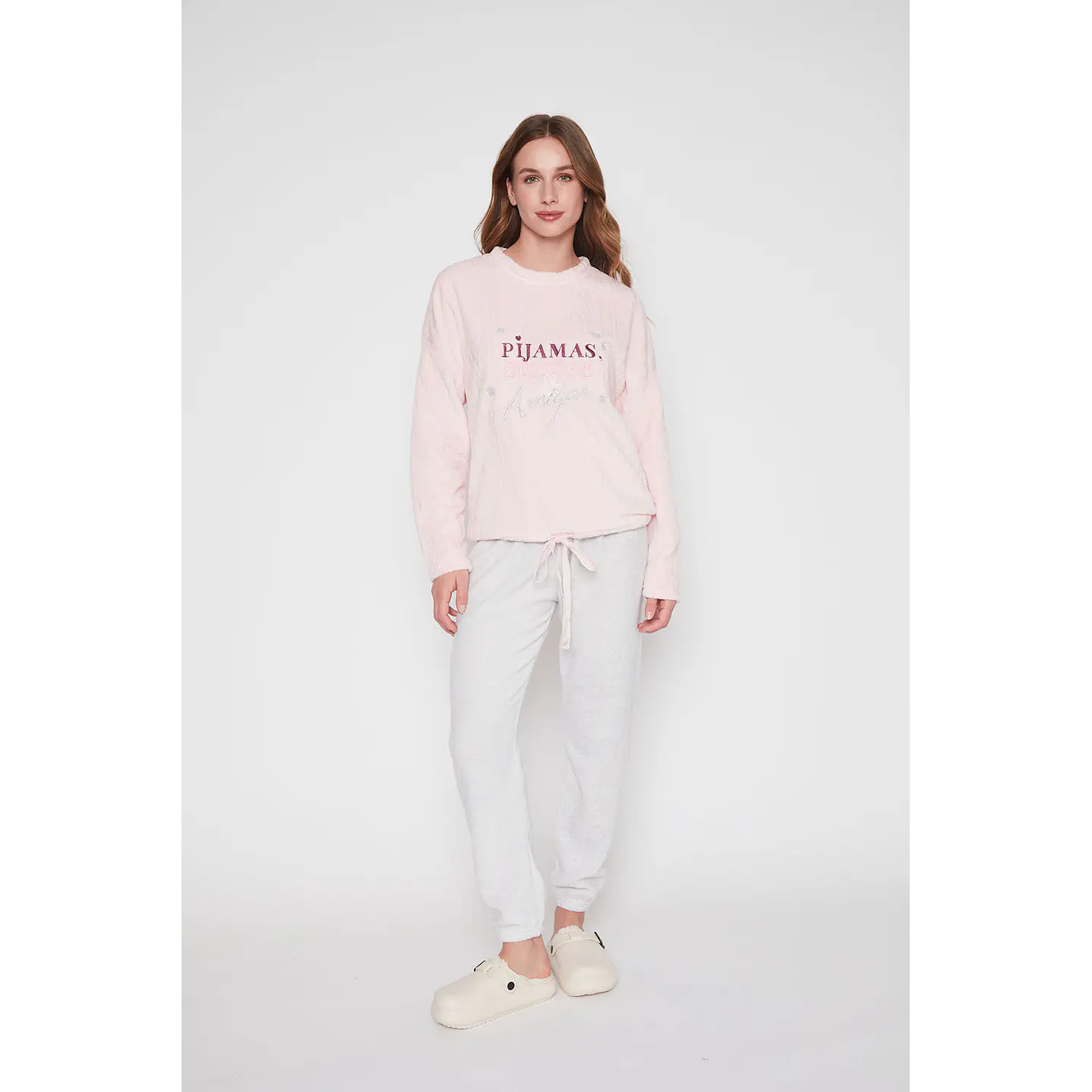 Pijama Mujer Rosado Bordado Family Shop 1