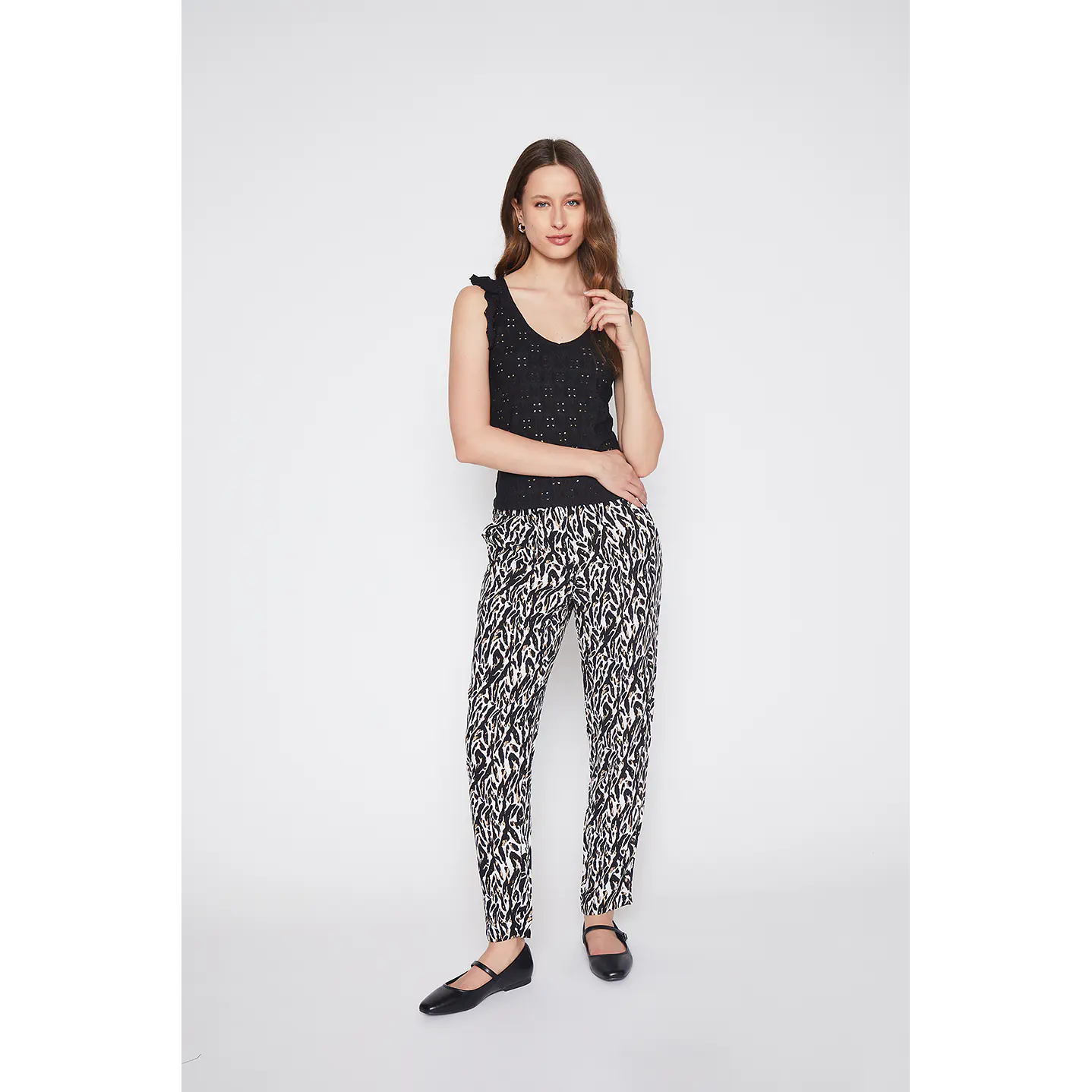 Polera Mujer Vuelos Broderie Negro Familyshop 2