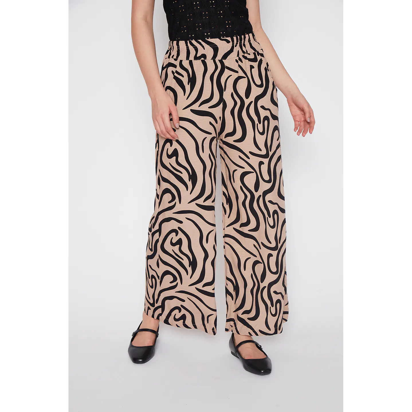 Pantalón Mujer Basta Ancha Arena Familyshop 1
