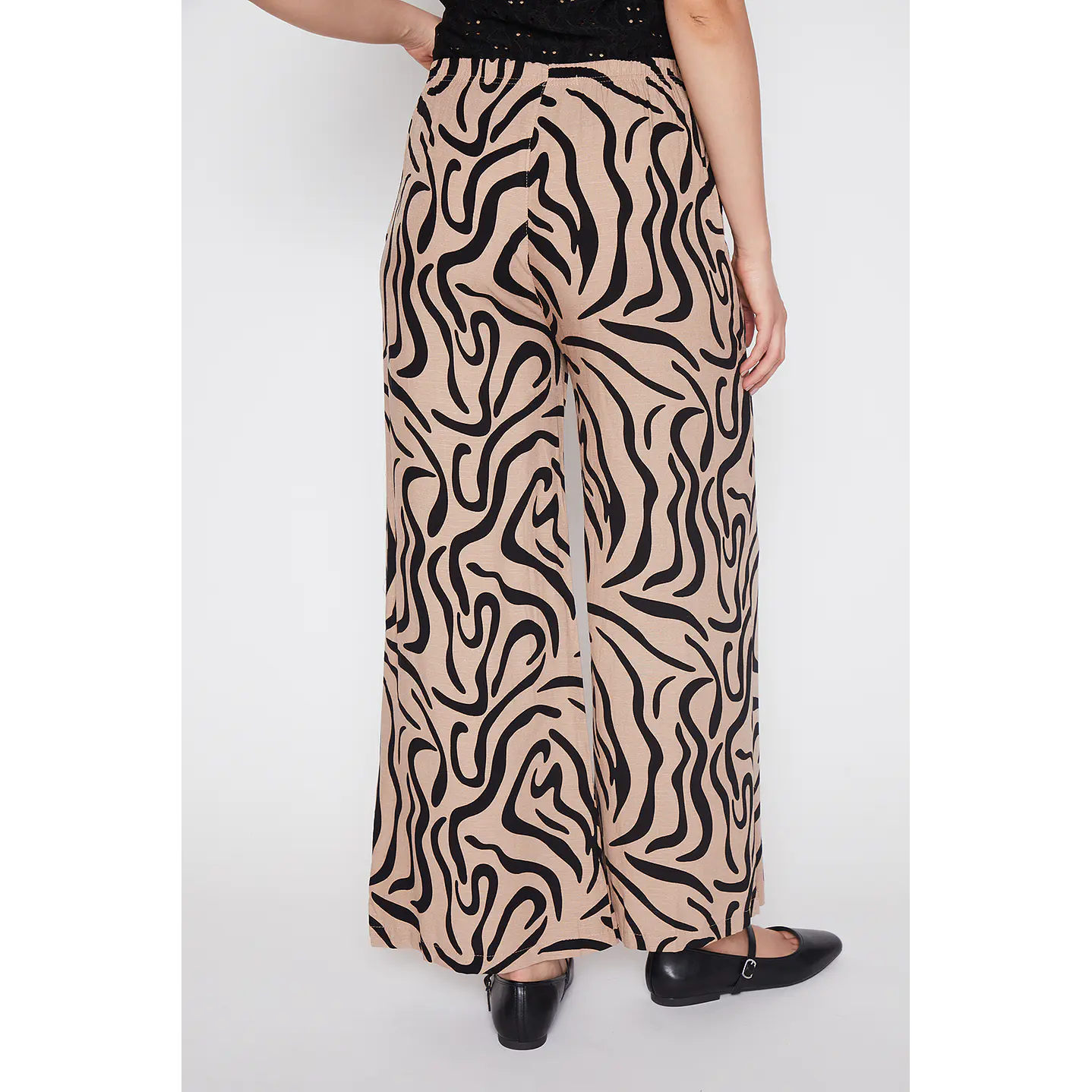 Pantalón Mujer Basta Ancha Arena Familyshop 3