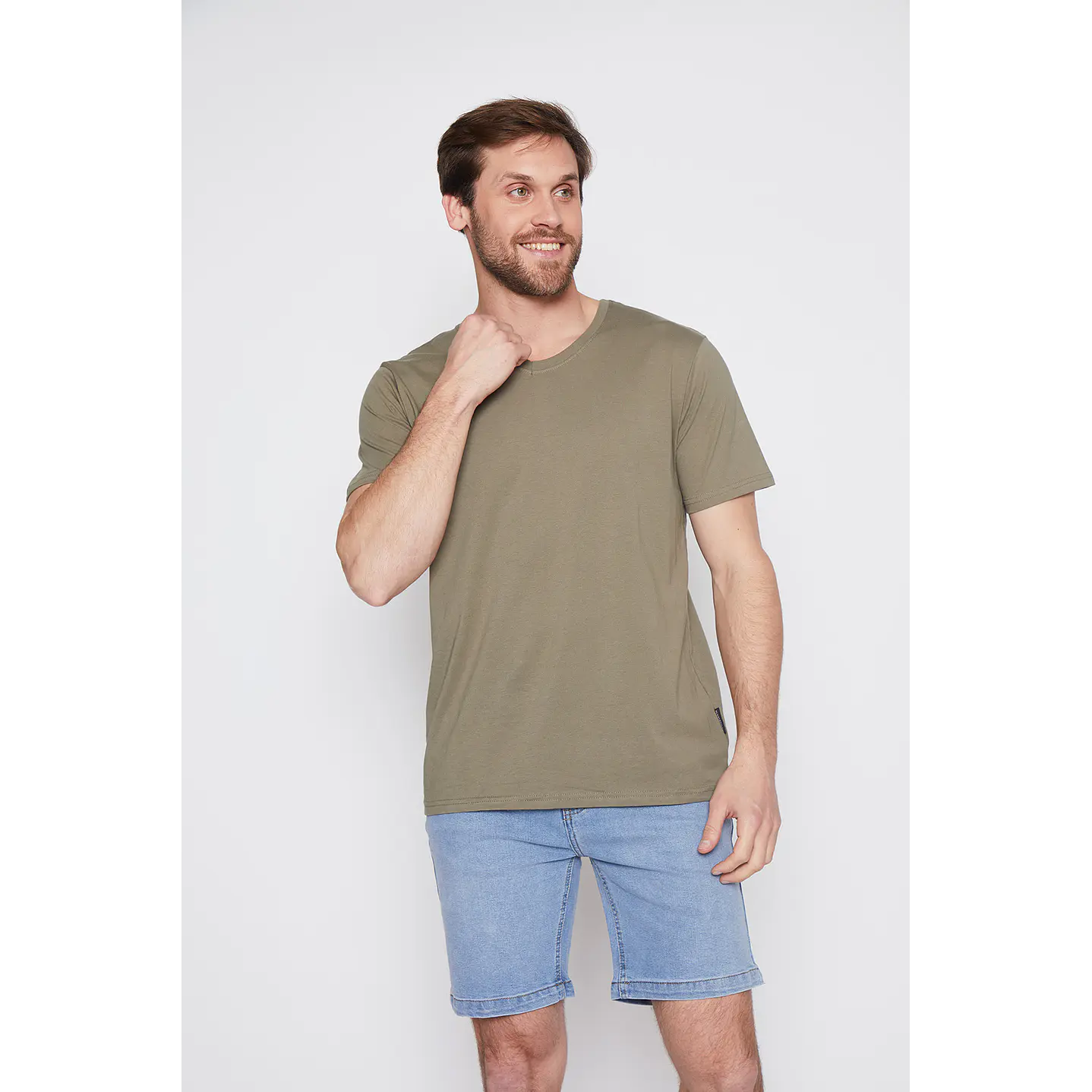 Polera Hombre Basic Cuello V Verde Familyshop 1