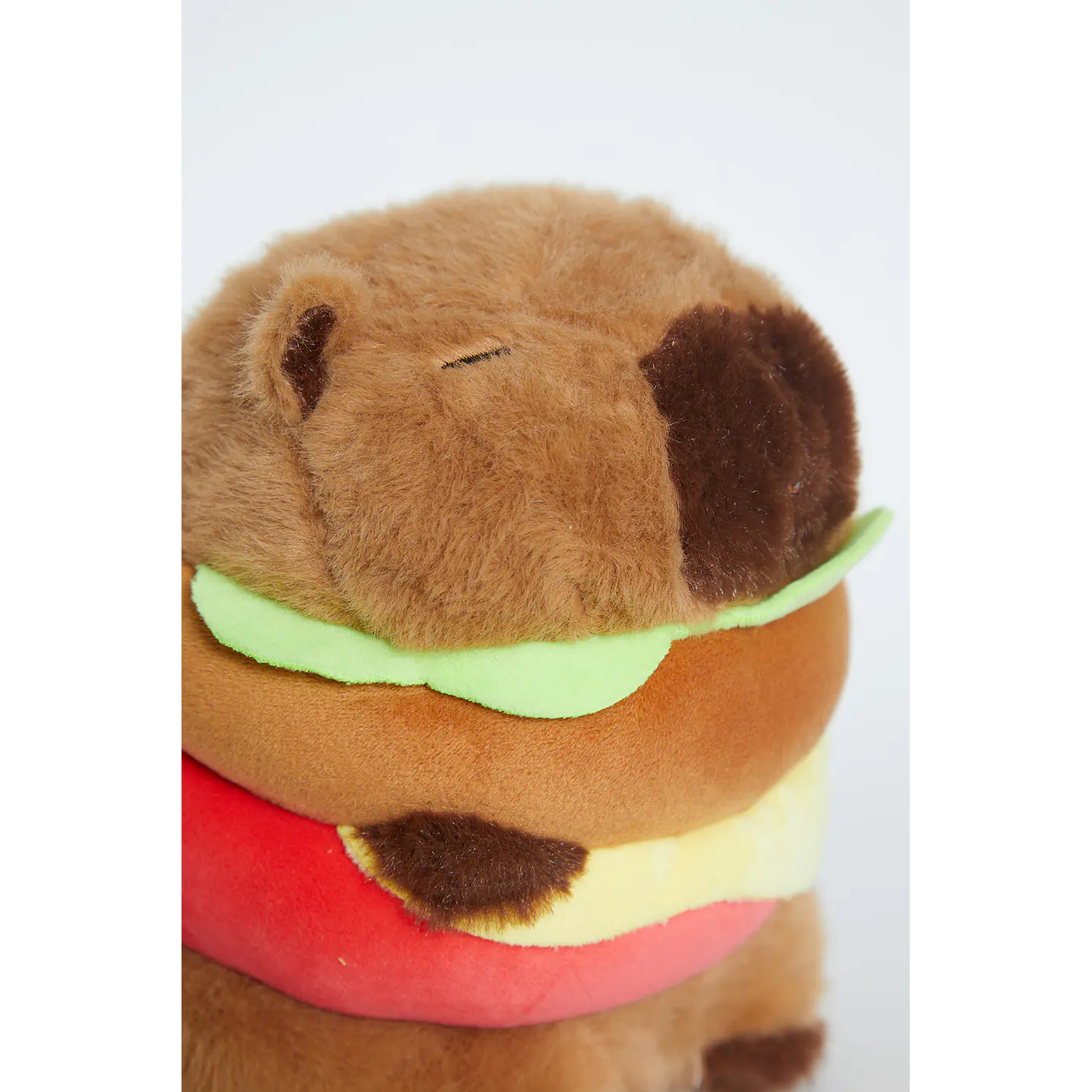 Peluche Capibara Hamburguesa 20 cm Familyshop 3