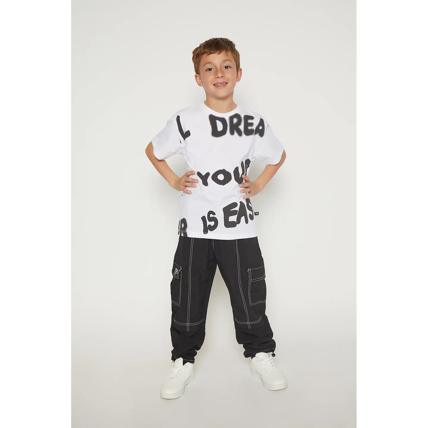 Polera Niño Letras Urban Blanco Familyshop 3