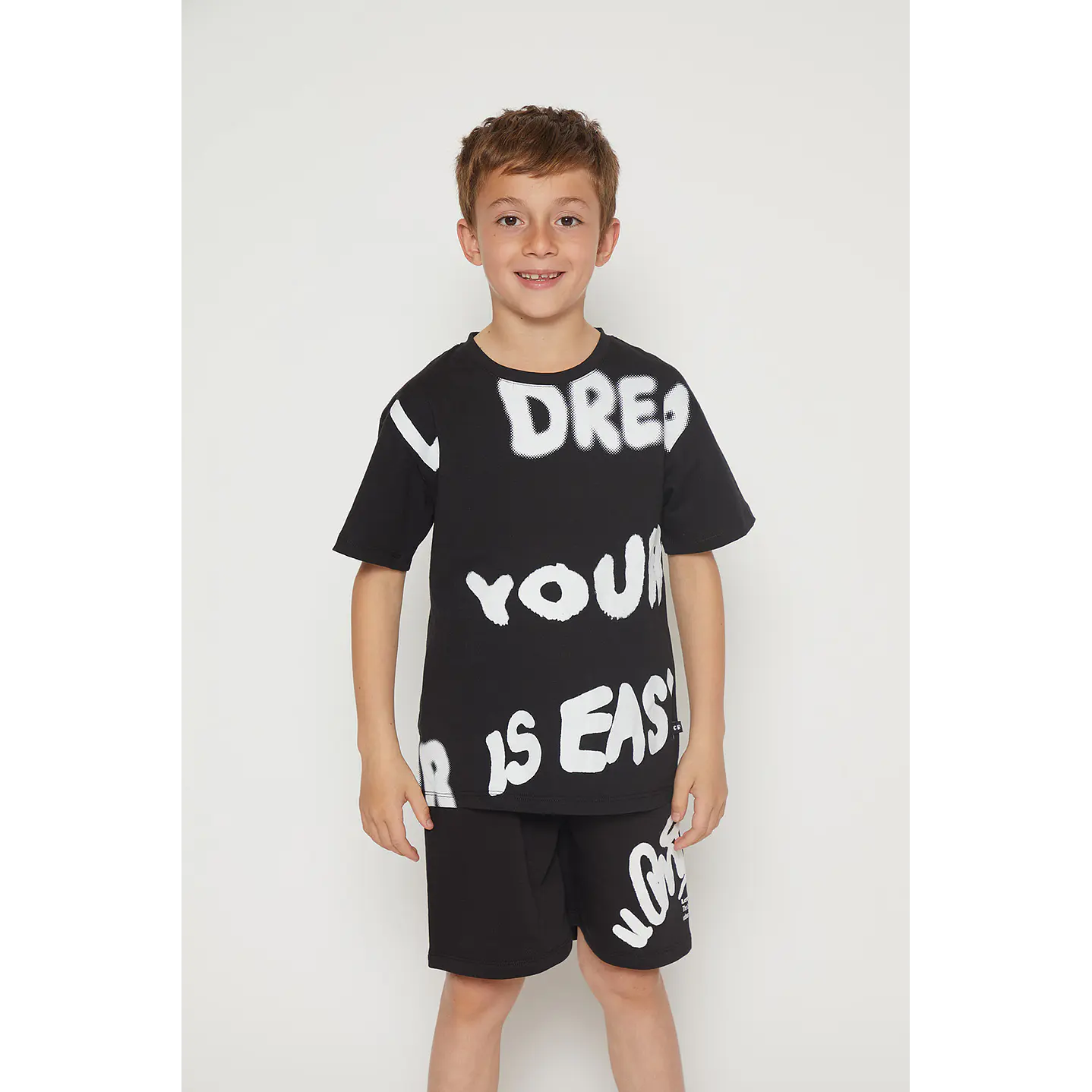 Polera Niño Urban Manga Corta Negro Familyshop 1