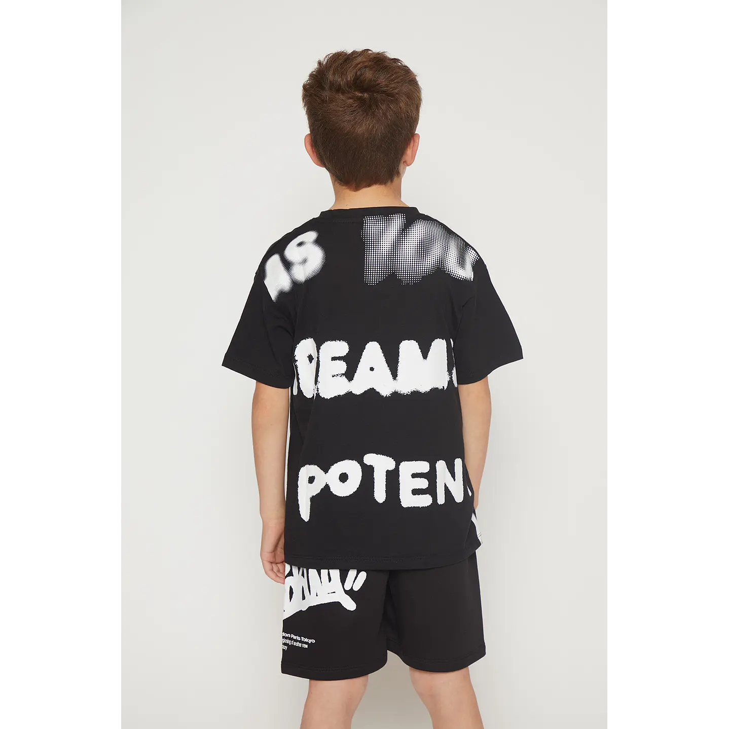 Polera Niño Urban Manga Corta Negro Familyshop 2