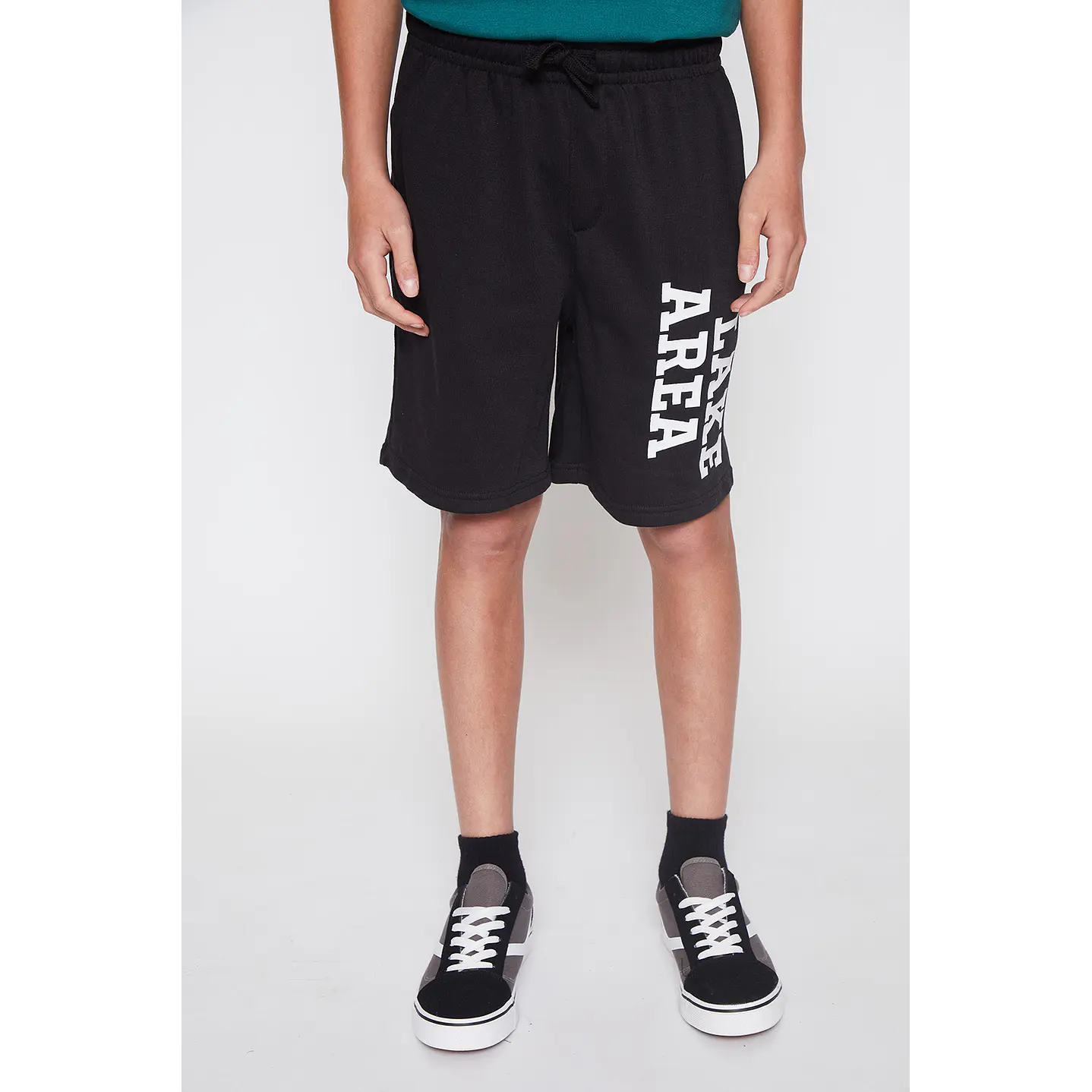 Bermuda Lolo Varsity Negro Familyshop 1