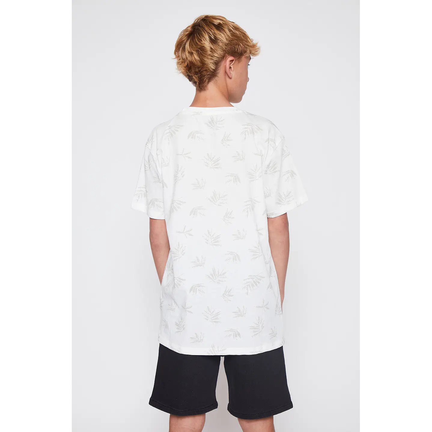 Polera Lolo Hojas Frontal Beige Familyshop 4