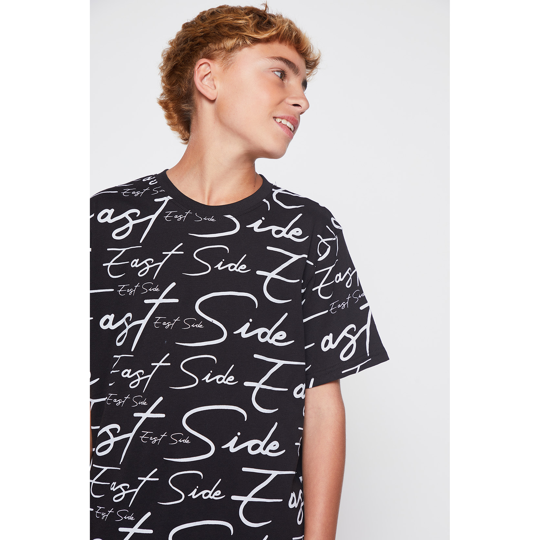 Polera Lolo Graffiti Negro Familyshop 4