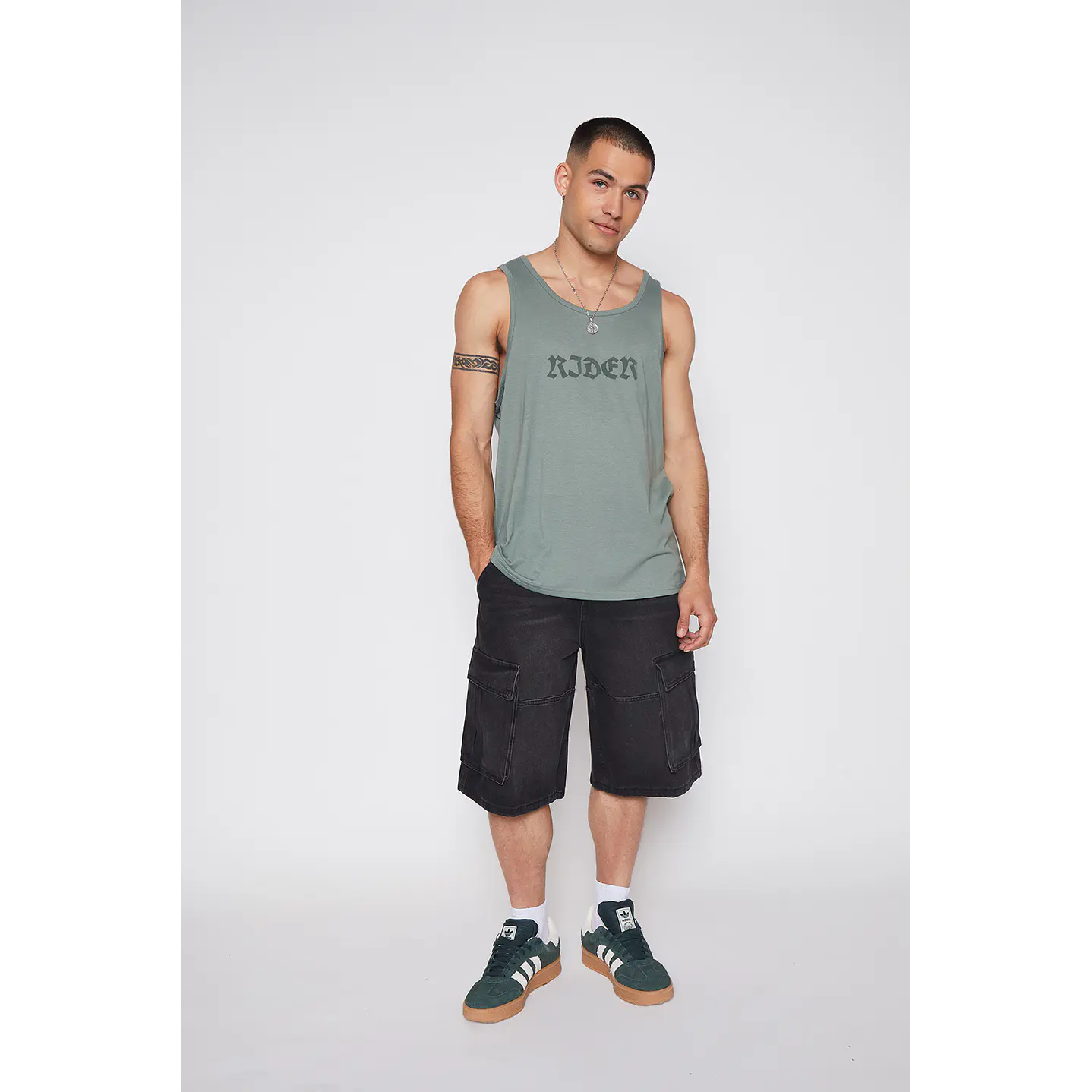Polera Hombre Tirante Verde Familyshop 2
