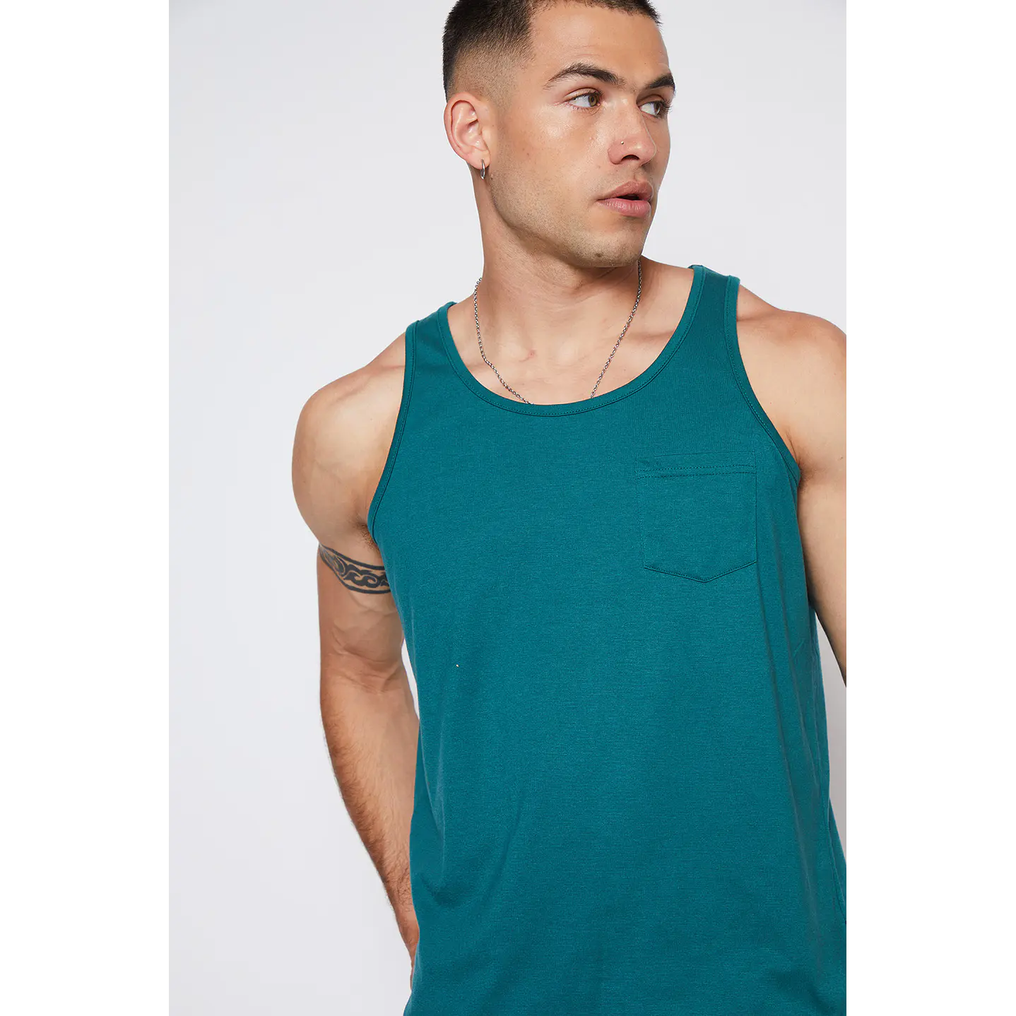 Polera Hombre Bi Color Verde Familyshop 4